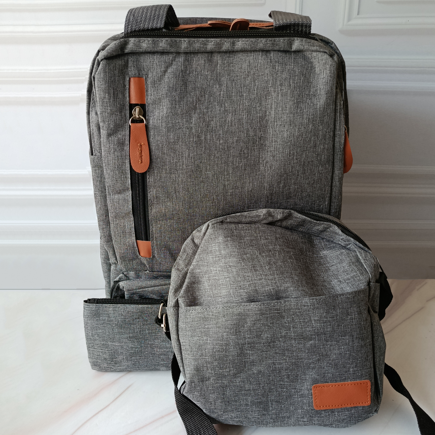 MOCHILA 3 EN 1 MULTIFUNCIONAL GRIS